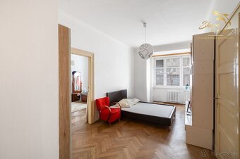 Na predaj veľkometrážny 5-izbový byt 135m2 v historickom dom - 11