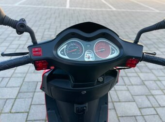 skúter Motorro Longjia Maxi 125 cm³ – rok 2017 - 11