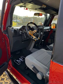 Jeep Wrangler JK - 11