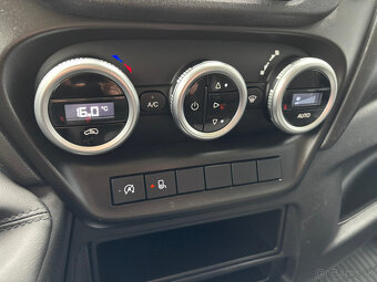 NOVE Iveco Daily L4H2 35S16 - iba 5000km - 11