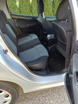 Peugeot 206 - 1,4 benzín - 11
