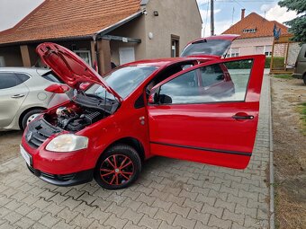 Volkswagen Fox 1.2i M5 55k (benzín) - 11