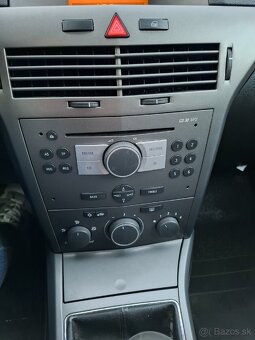 Opel Astra 1,6 77kw - 11