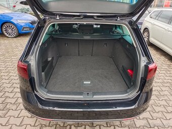 VW Passat B8 GTE Variant 1.4TSI 160kW DSG - záruka Autodraft - 11