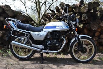 Honda CB 400N - 11