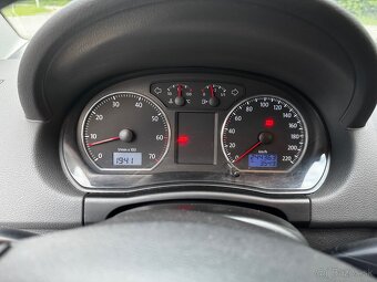 Volkswagen Polo 1.4 Benzín - 11