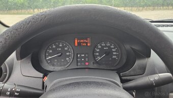 Dacia Logan Pick UP 1,6b - 11