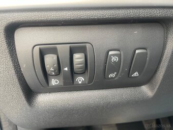 Renault clio - 11