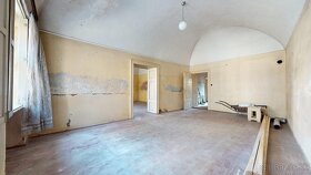 Historický dom s veľkým potenciálom priamo v Ružomberku - 11