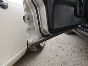 Bmw e32 750i v12 w12 vymenim - 11