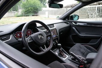 Škoda Octavia Combi 2.0 TDI RS DSG 4x4 Modrá - 11