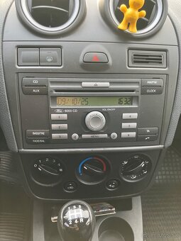 Ford fiesta 1.3 benzin - 11