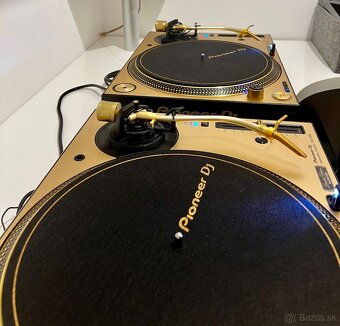 Gramofon Pioneer - 11