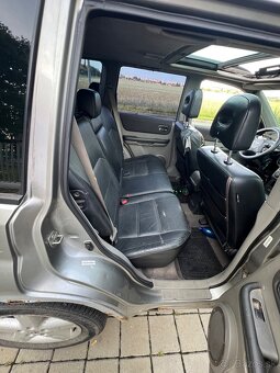 Nissan X-Trail SUV 4x4 - 11