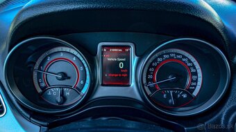 Fiat Freemont 2.0 JTD 16V MultiJet Urban Cross - 11
