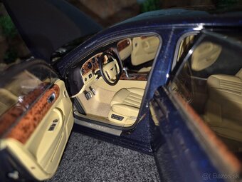 Prodám model 1:18 Bentley continental Flying Spur 2005 Minic - 11