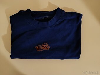 Krabica plný mikín - 11