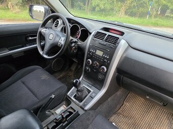 Suzuki Grand Vitara 1.9 ddis - 11