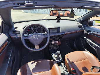Opel Astra Twin Top - 11