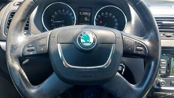 SKODA YETI 4x4 2,0tdi 103kw ELEGANCE - 11