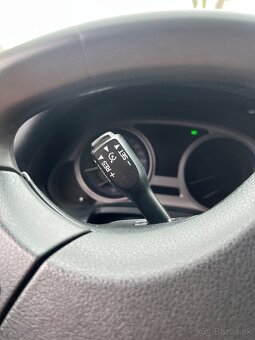 Lexus is220d - 11