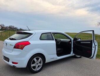 Kia Pro Ceed 1.6 CRDi 66KW/90PS R.V.08/2011 - 11