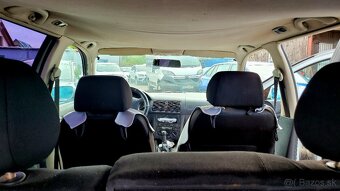 Volkswagen Golf IV kombi 1,4i - 55kw benzín - 11