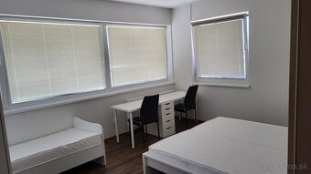 Prenajom:4 izbový byt Pršianska terasa - 11
