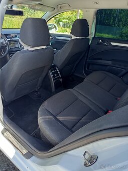 Predám Superb 2.0 tdi dsg 2015 - 11