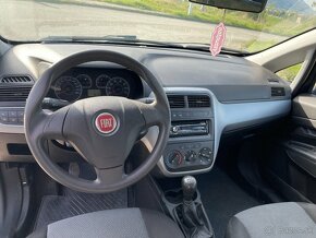 Fiat Punto Grande 2010 - 11