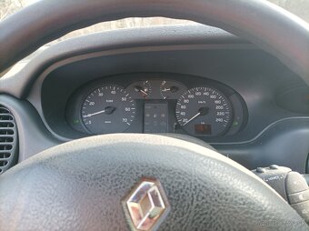 Renault Megane grandtour 1.9 DTI 72kw - 11