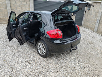 predam,Toyotu Auris 1.4VVTi, benzín, klima - 11