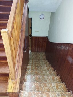 Na predaj 2generačný RD v tichej uličke Ludanice 8km od TO - 11