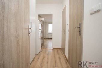 Garzónka- Kuzmányho sídlisko, Magurská - 11