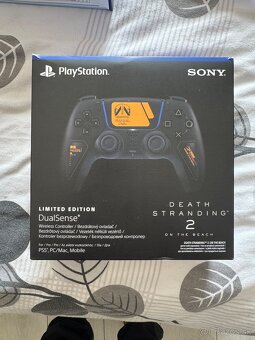 Ovládače na PS5 limited edition - 11