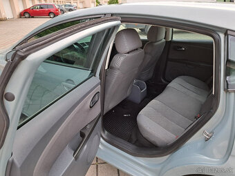 Seat Leon 1.6i 16v 75 kW Comfrline R.V.2008 - 11