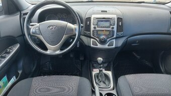 Hyundai i30 1.6i CVVT Comfort - 11
