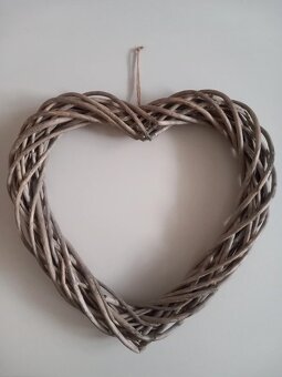 Veľké závesné drevené srdce 36x36 cm - 11