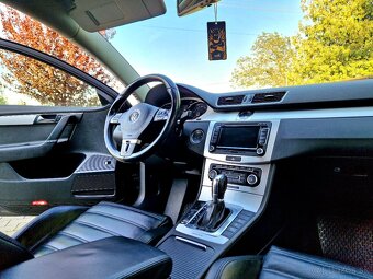 Volkswagen Passat Variant 2.0 TDI Highline  4MOTION.R.V.2012 - 11
