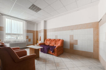 KANCELÁRSKE PRIESTORY | 165 m² | Humenné - Mierová - Allianz - 11