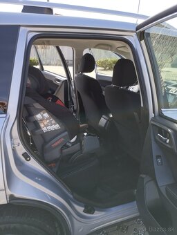 Subaru FORESTER,  4x4 výborný stav - 11