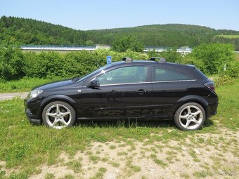 OPEL ASTRA GTC 1.9 CDTi Cosmo - 11