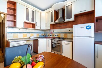 NA PREDAJ: priestranný 4-i byt s loggiou, Košice-Ťahanovce,  - 11
