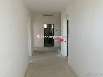 Dom s veľkým pozemkom - 11