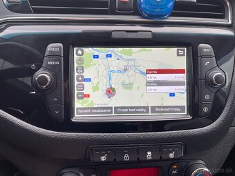 Kia Ceed SW - 1.6 GDi, 93500km, Spoľahlivá bez investícii - 11