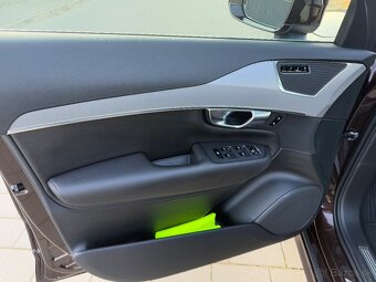 Volvo XC90 2.0 B5 Drive-E Momentum Pro AWD A/T 7m DPH - 11