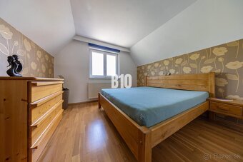 PONUKA uprostred VINOHRADU - dvojpodlažný rodinný dom s PEKN - 11