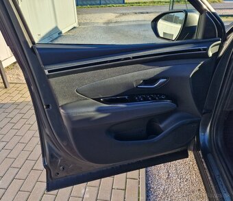 HYUNDAI TUCSON 1.6 T-GDI 18 tis. KM 4X4 - 11