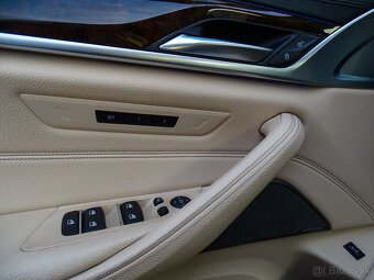 BMW Rad 5 530d xDrive A/T, Luxury Line, VYMENENÉ ROZVODY - 11