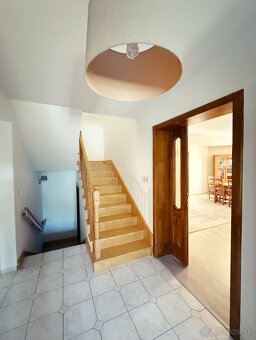 Na predaj Rodinný dom,Trenčín-Zlatovce, krásny pozemok 900m2 - 11